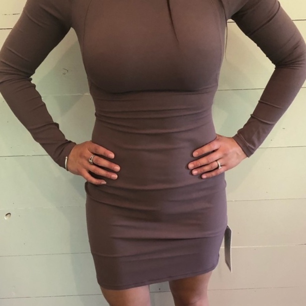 Contour dress lululemon antique bark low back nulu - Picture 2 of 7